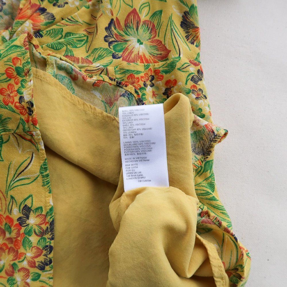 Urban Outfiters Women's Floral Dress - Picture 4 of 8